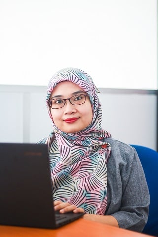 Ria Wierma, S.H., M.Hum., Ph.D.